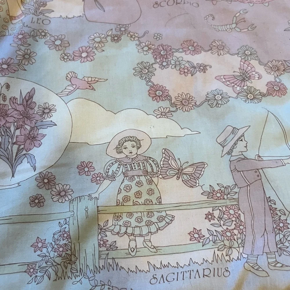Kaiwai Pink Purple Children Victorian Astrology Lap Quilt Pastel 53” x 40”